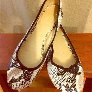 Gap ballet flats size 8